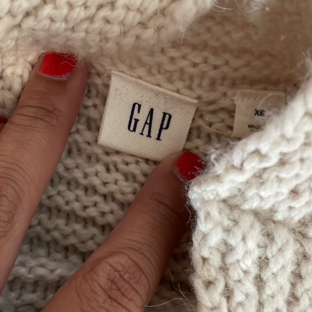 Sweater - Picture 2 of 2